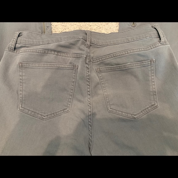 Grey GAP Jeggings with Zipper Ankle - Picture 4 of 6